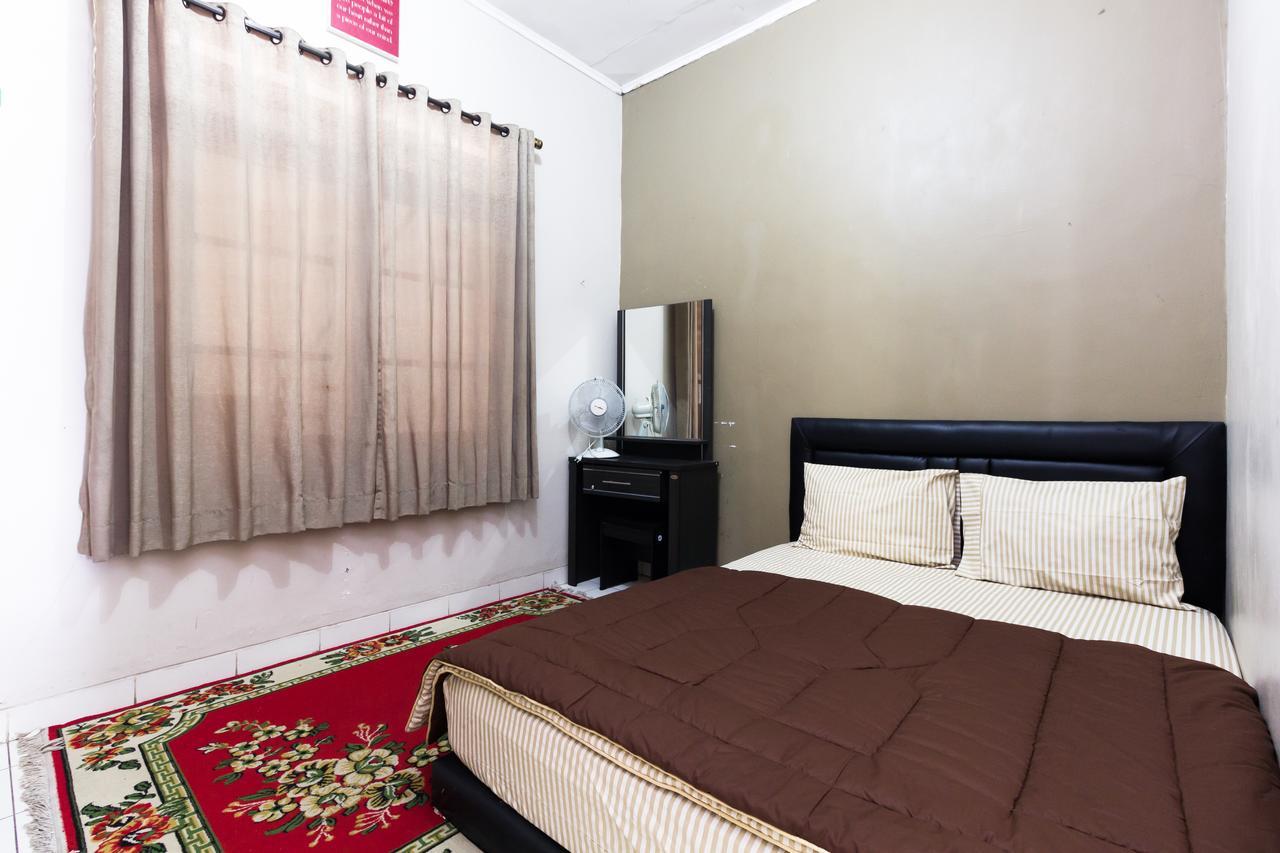 Pele Guesthouse Бандунг Екстериор снимка