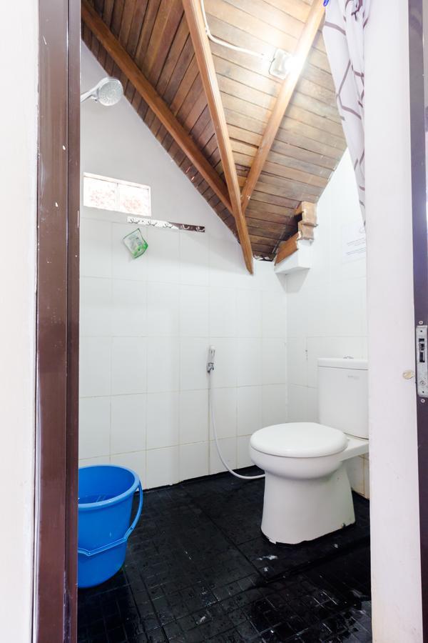 Pele Guesthouse Бандунг Екстериор снимка